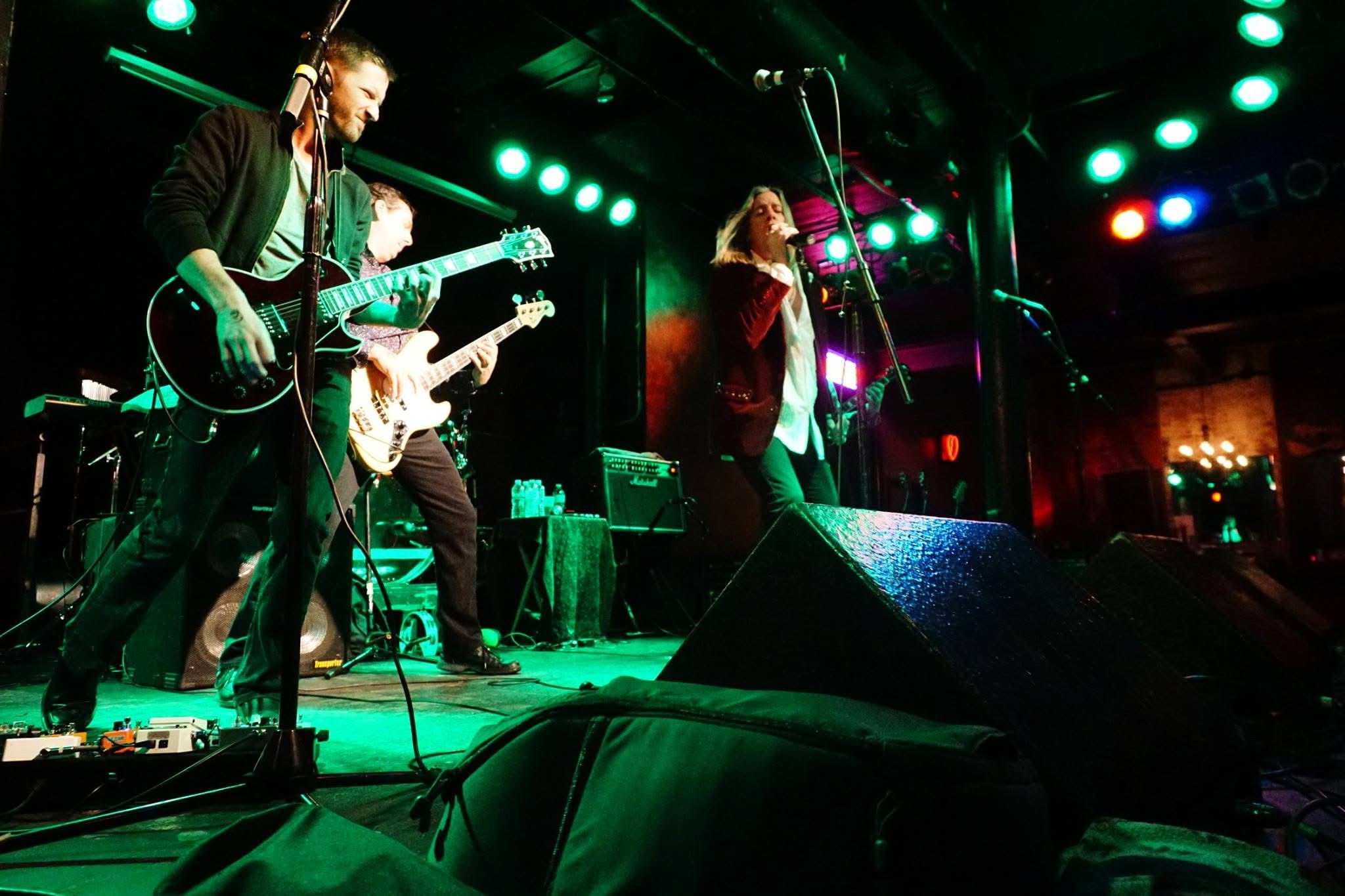 Half Star Hotel live performance